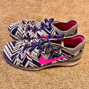Womens Nike Frees Size 8.5